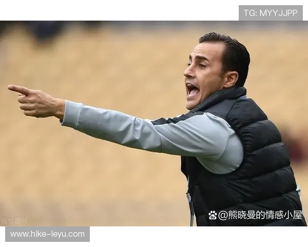 因饱受争议与球迷骂声四起他依然不退缩继续为球队拼搏的足球明星
